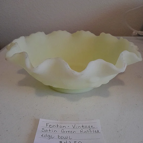 Antique Fenton Bowl - Picture 1 of 4